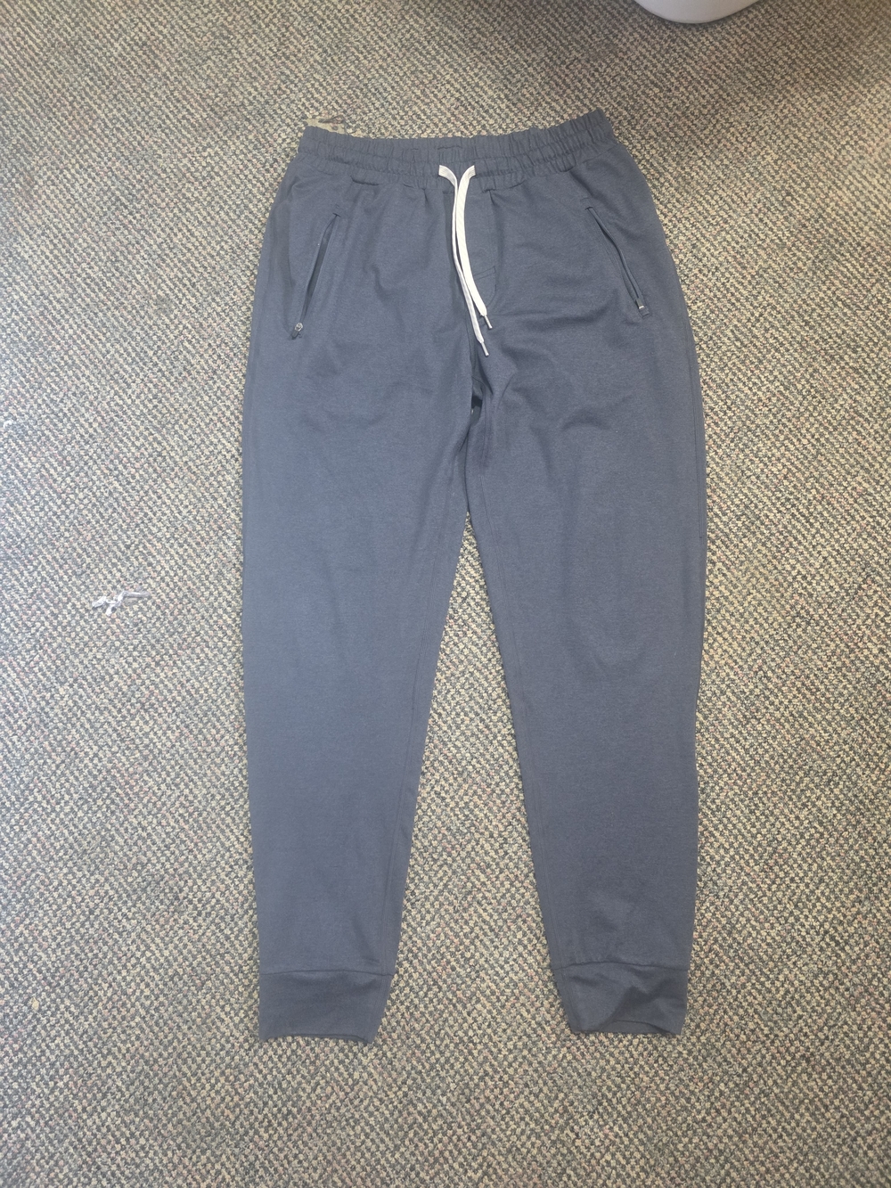 Men's Dark Gray Vuori Jogger Pants